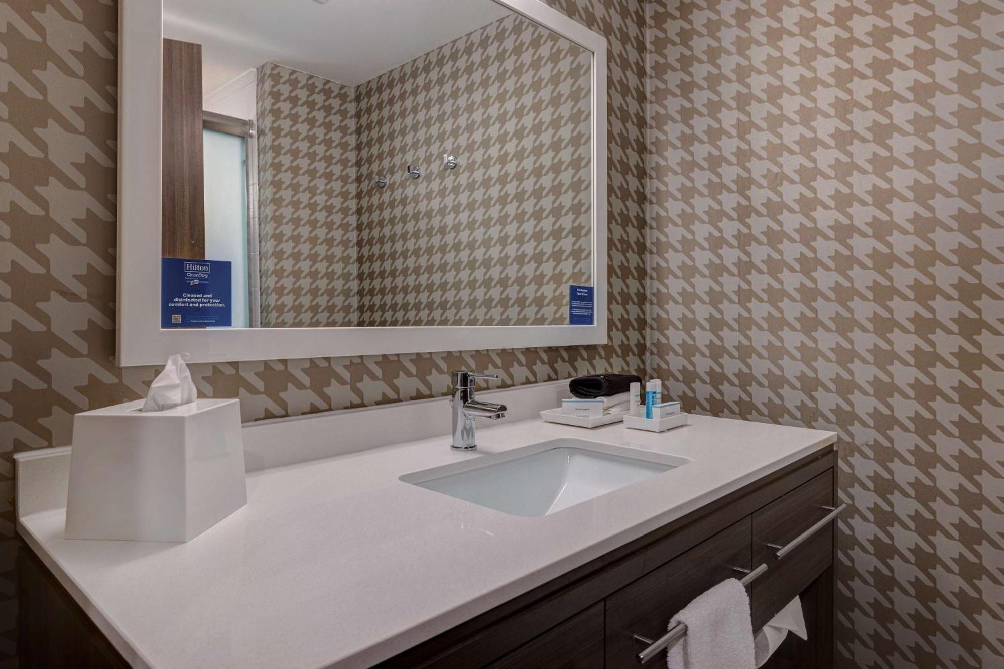 Home2 Suites By Hilton Dekalb Ngoại thất bức ảnh