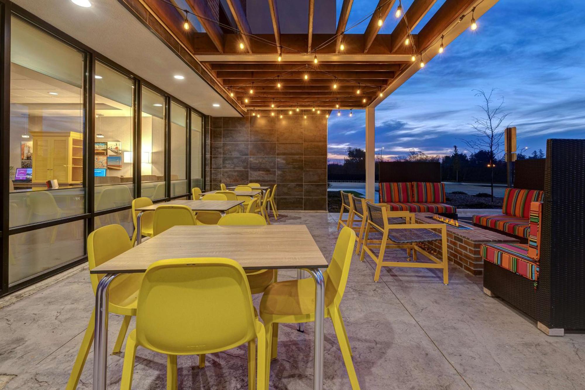 Home2 Suites By Hilton Dekalb Ngoại thất bức ảnh